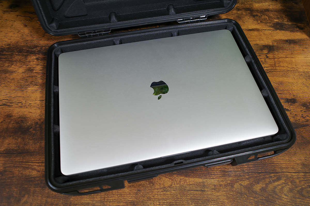 MacBook Pro 15インチを安全に運搬・輸送する方法を考える
